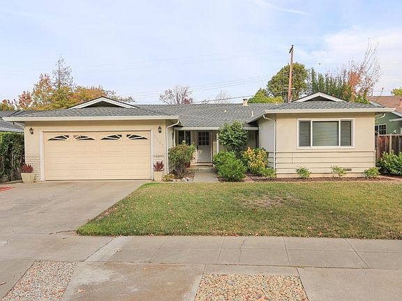 2nd image of 3007 Greentree Way