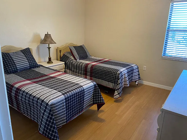 400 E Glassboro Ct #4B — Photo 10