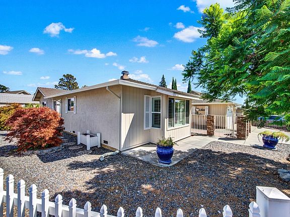 3rd image of 2986 Carmel Way
