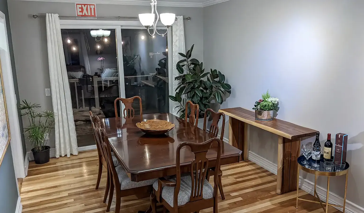 3 bed, 1200 sqft, $3,600 — Photo 4