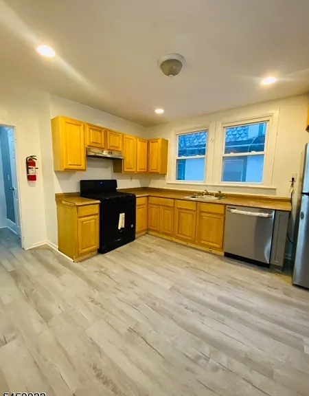 17 Chelsea Ave #2 — Photo 2