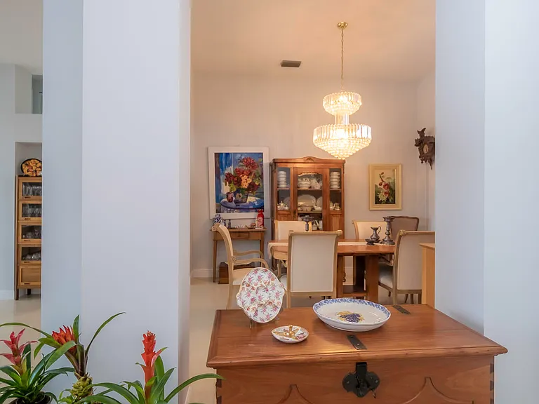 10849 Bal Harbor Dr — Photo 10