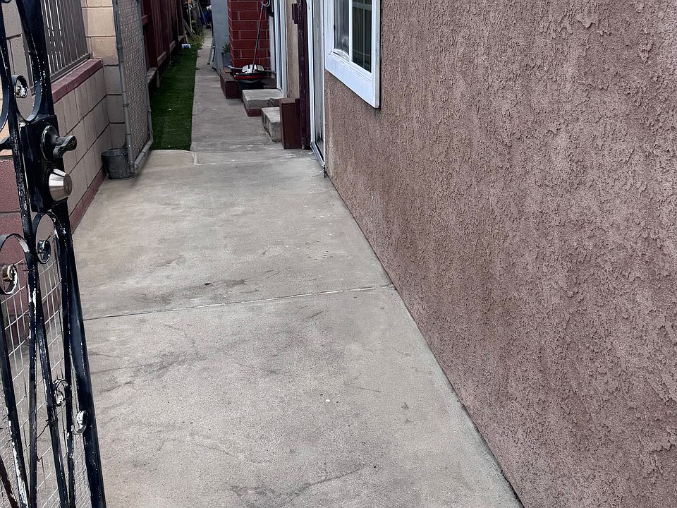 2nd image of 3790 Arruza St #2