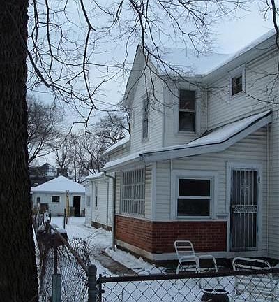 4th image of 124 Westboro St