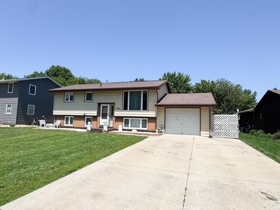 1908 Summit Ave, Worthington, MN, 56187