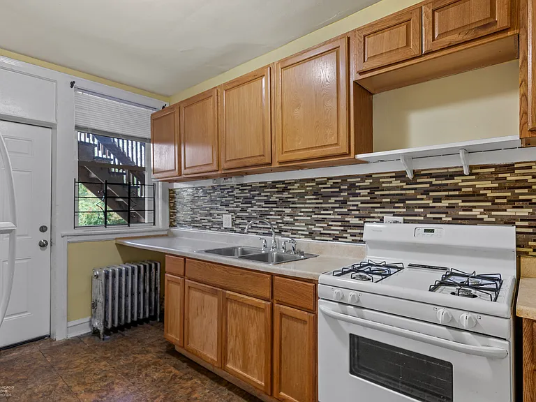 6726 N Bosworth Ave #2S — Photo 5