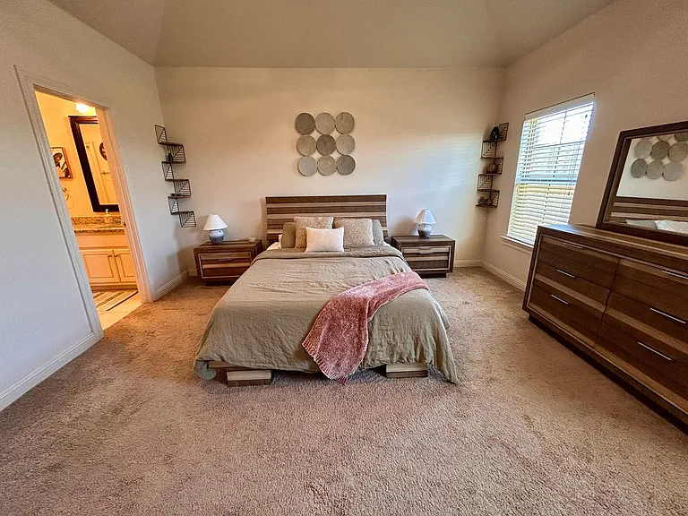 10317 Vernon Dr — Photo 11