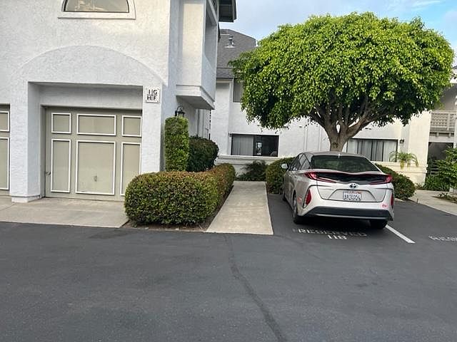 1st image of 536 Via De La Valle Unit F