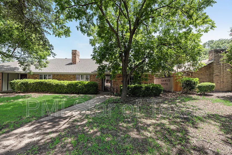 2130 Teakwood Ln