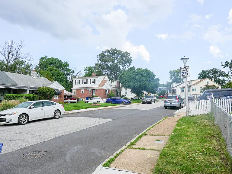 2205 Southern Ave — Photo 4