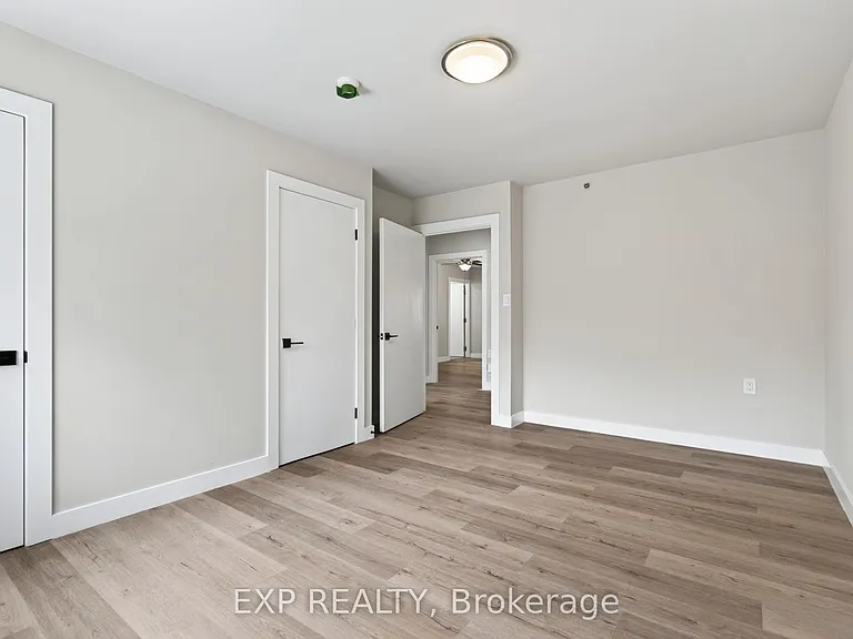 263 Anne St N #1 — Photo 33