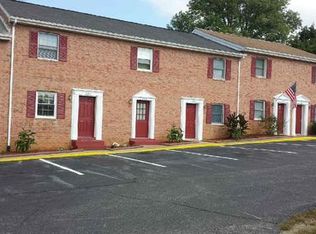 157 Lee St, Bowling Green, VA 22427