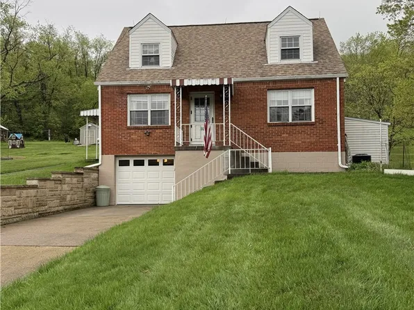 27 Christine Dr, Cheswick, PA 15024