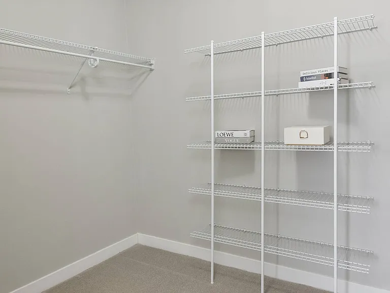 Park 205 Apartments — Photo 10