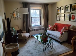 700 Main St #2E, Evanston, IL 60202