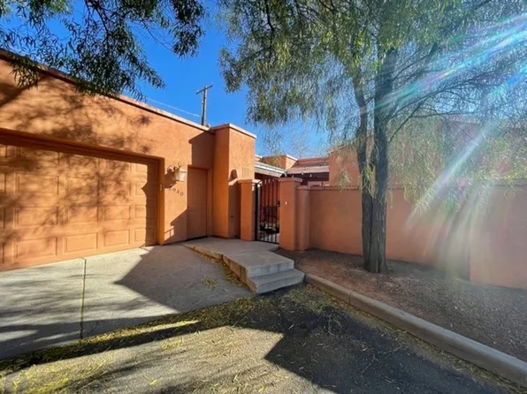 2940 N Adelaide Farms Pl, Tucson, AZ 85719