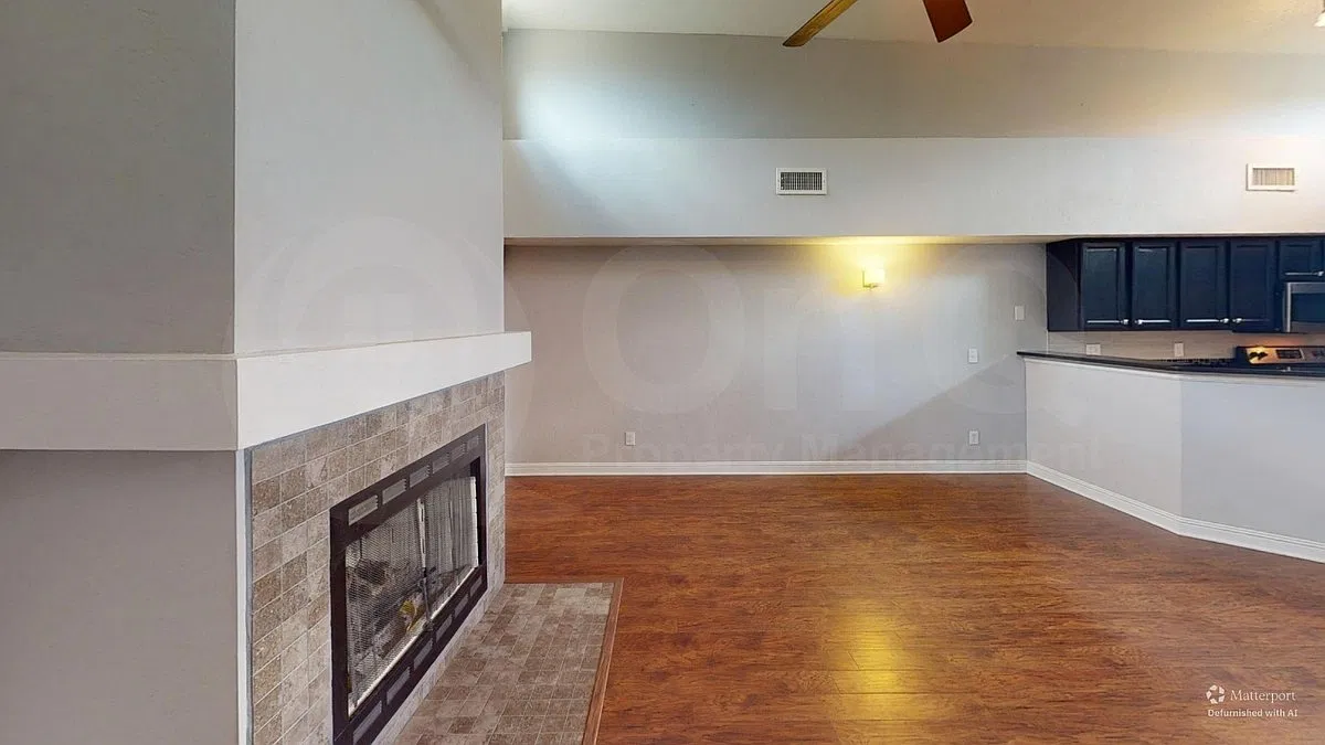 2 bed, 2.0 bath, 1238 sqft, $1,599 — Photo 4