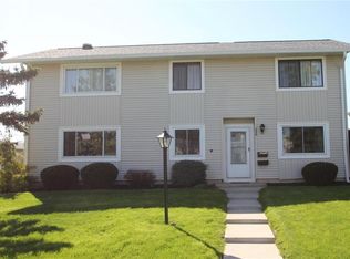 730 Eastbrooke Ln, Rochester, NY 14618