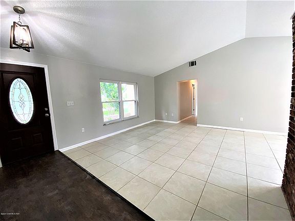3rd image of 153 Donald Ave NE