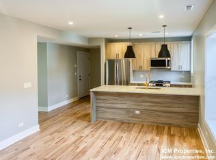 2525 N Campbell Ave #2, Chicago, IL 60647