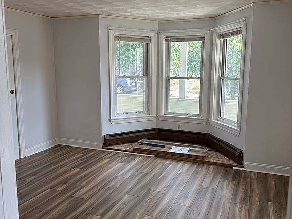 3rd image of 68 Trull St #1B