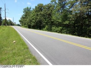 5435 Overhills Rd, Spring lake, NC 28390