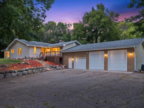 20840 Hidden Ponds Dr, Rogers, MN 55374