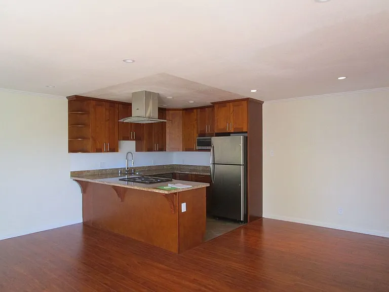 2221 Village Ct — Photo 2
