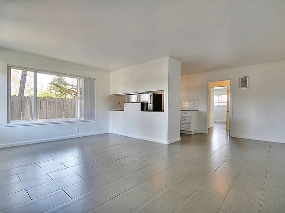 2nd image of 6503 Seville Rd #1