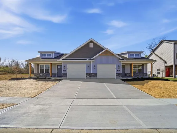 2056 Pine Forest Dr, Miamisburg, OH 45342
