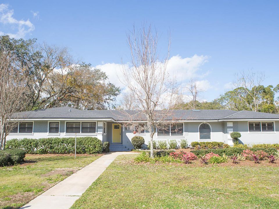 1st image of 2941 Amellia Dr