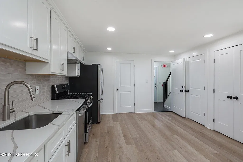1 bed, $2,600 — Photo 2