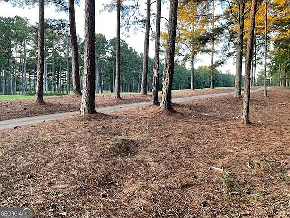 3rd image of 32 Duval Ct