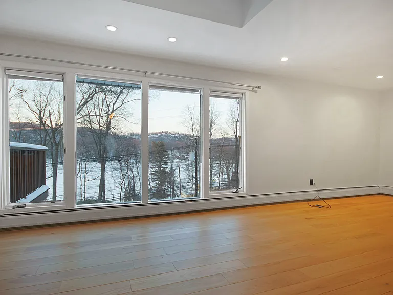 519 E Shore Trl — Photo 7