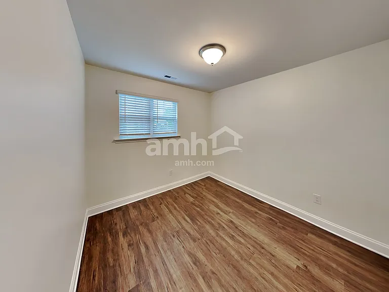 1010 Noah Ct — Photo 7
