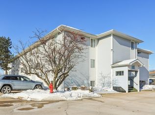 3170 W Monroe St APT 311, Waukegan, IL 60085