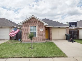 2637 Symphony Park Dr, Bryan, TX 77803