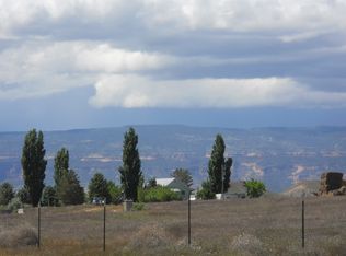 1750 P.75 Rd, Loma, CO 81524