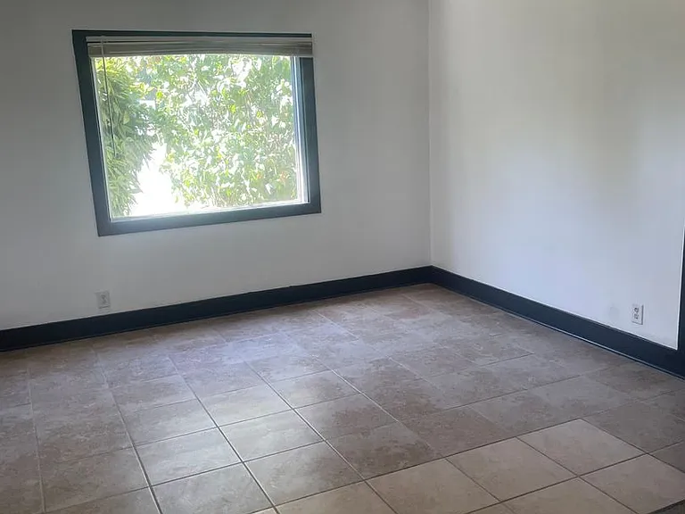 1010 Cherry St — Photo 17