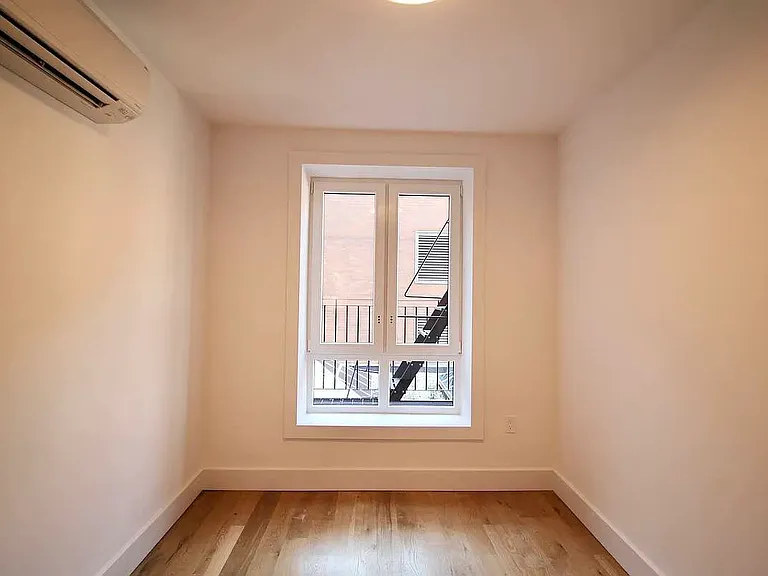 223 E 96th St #4D — Photo 6