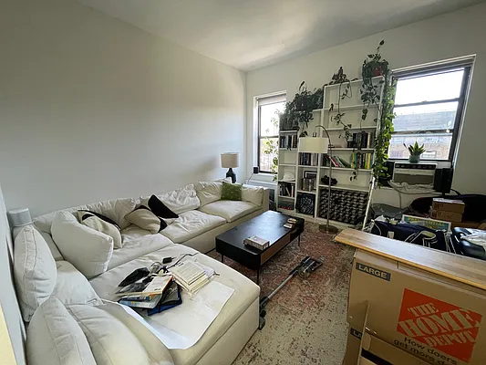 Rented by Buchbinder & Warren | media 1