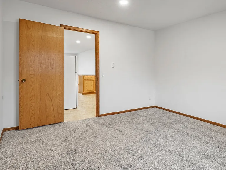881 Janesville St #5 — Photo 10