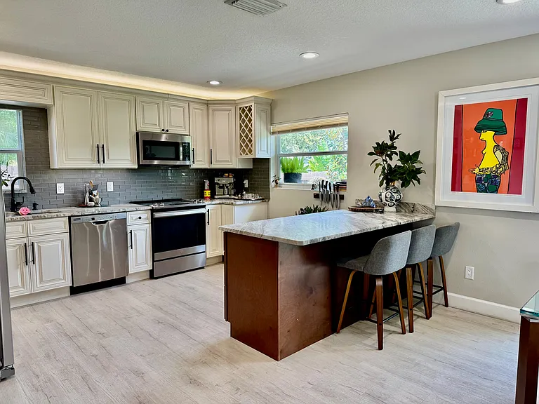 Barker Dr — Photo 8