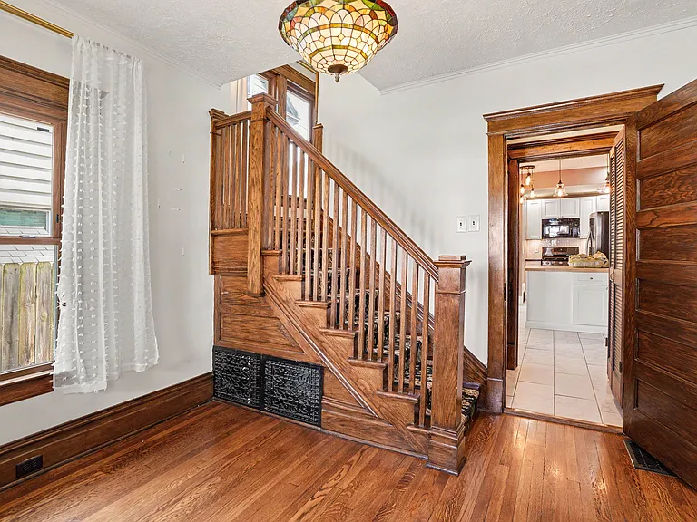 1155 Portage Ave — Photo 12