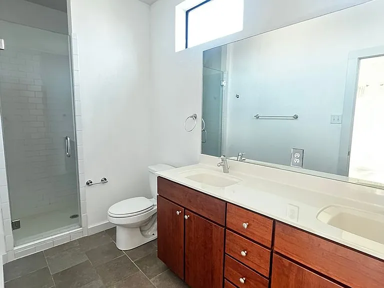5900 Toscana Ave — Photo 15