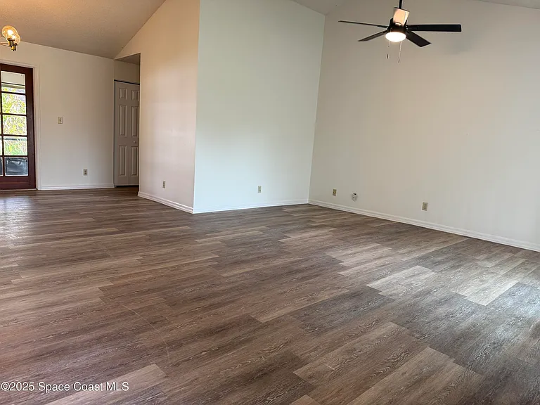 2180 Vista Ter — Photo 7