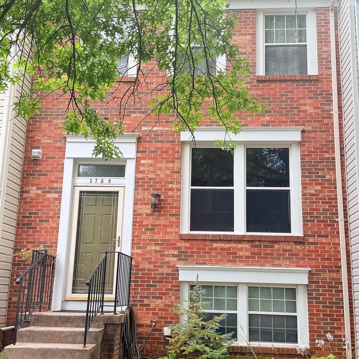 3 bed, 4.0 bath, 1500 sqft, $2,750 — Photo 1
