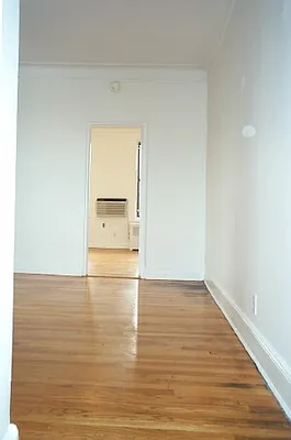 Rented by Tower Brokerage | media 15