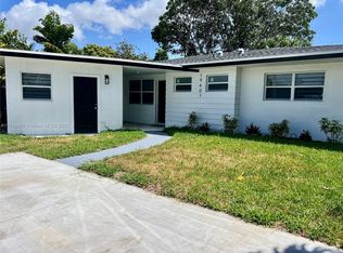 19401 NW 1st Pl, Miami Gardens, FL 33169