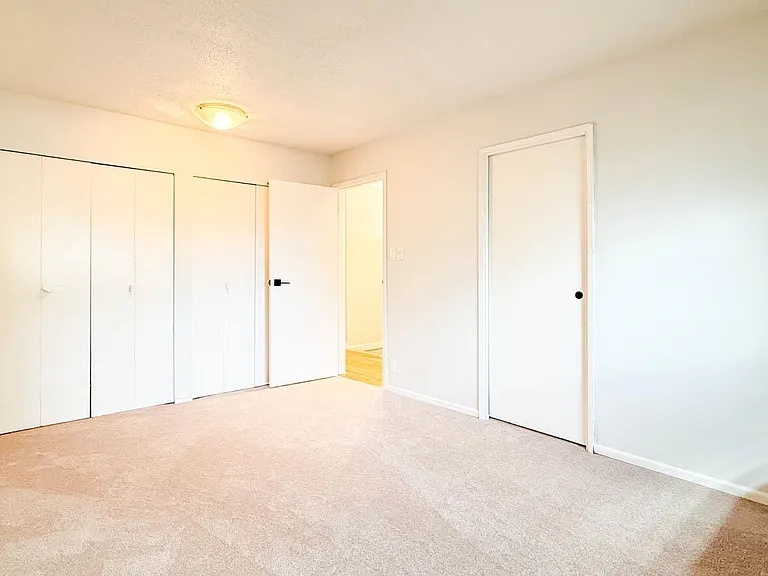 1530 McNair Dr — Photo 20